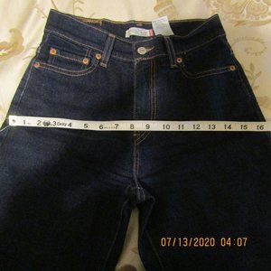Levi's Perfectly Slimming Jeans 512 Size 4M